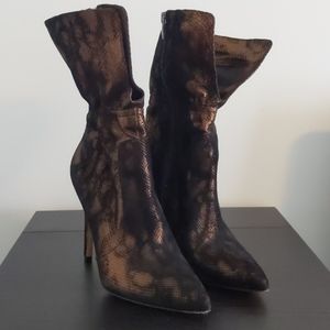 VIA SPIGA Women's Felienne Boot